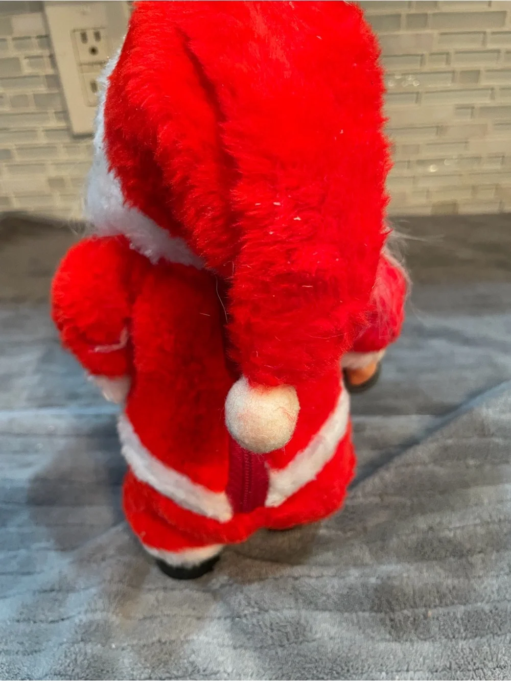 The Unbranded Brand charming red